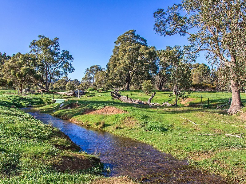 71 Utley Rd, Serpentine WA 6125