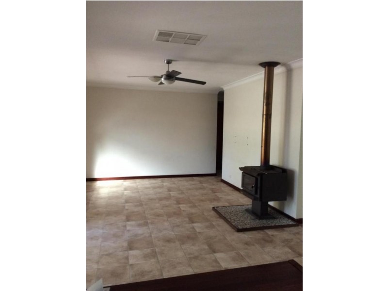 1 Hawkins Road, Roleystone WA 6111