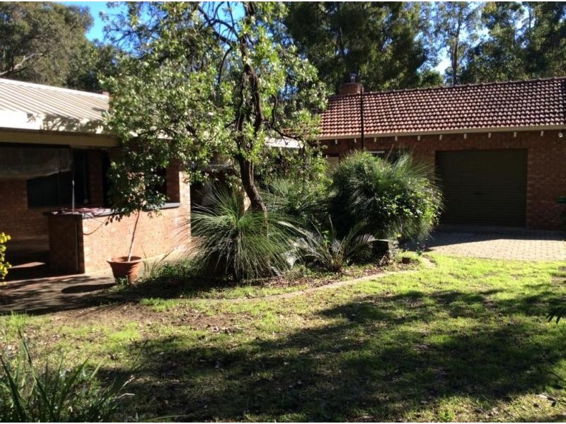 1 Hawkins Road, Roleystone WA 6111