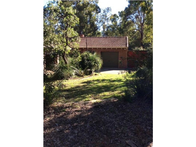 1 Hawkins Road, Roleystone WA 6111