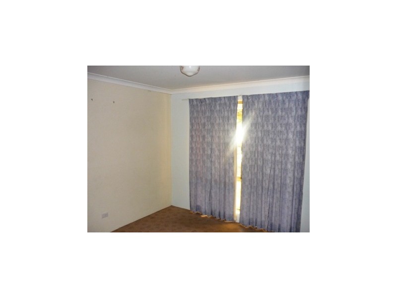 29 Hanson Road, Seville Grove WA 6112