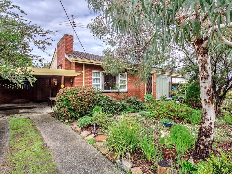 21 Exbury Rd, Armadale WA 6112
