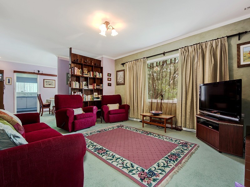 21 Exbury Rd, Armadale WA 6112