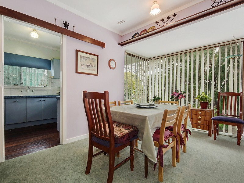 21 Exbury Rd, Armadale WA 6112
