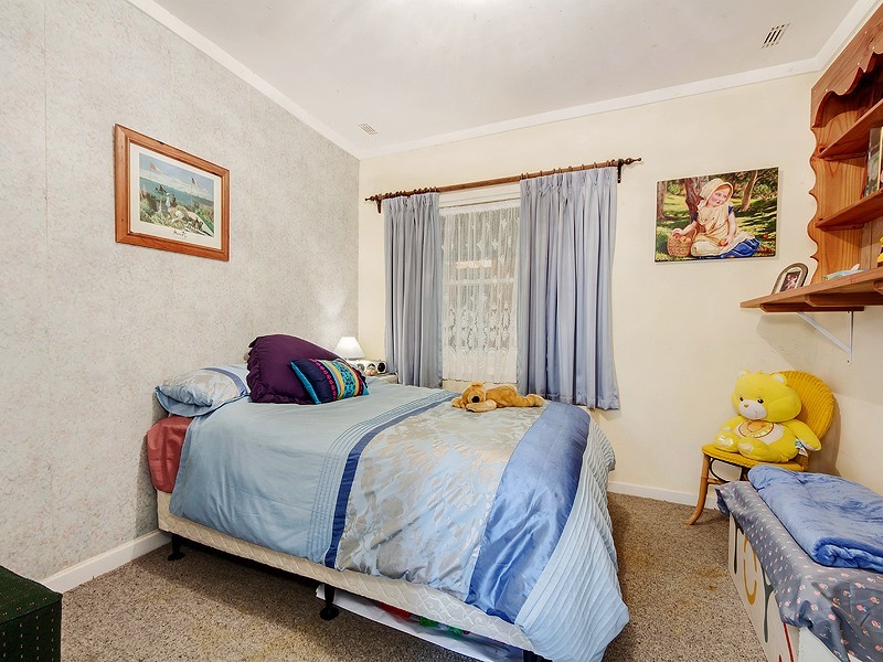 21 Exbury Rd, Armadale WA 6112