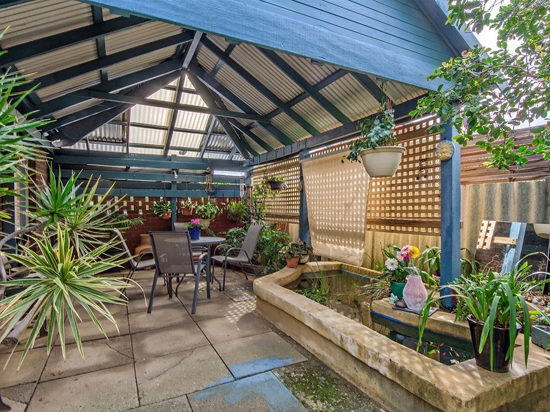 21 Exbury Rd, Armadale WA 6112