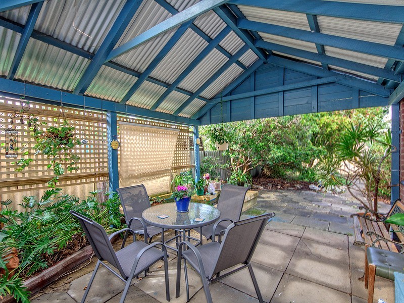 21 Exbury Rd, Armadale WA 6112
