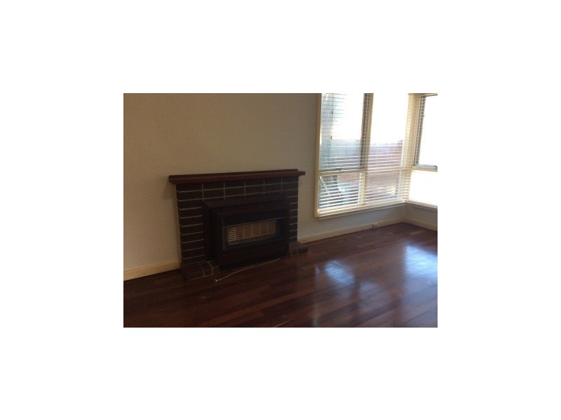 27 Ward Crescent, Kelmscott WA 6111