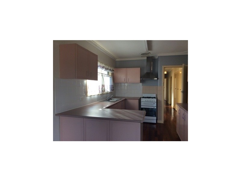 27 Ward Crescent, Kelmscott WA 6111