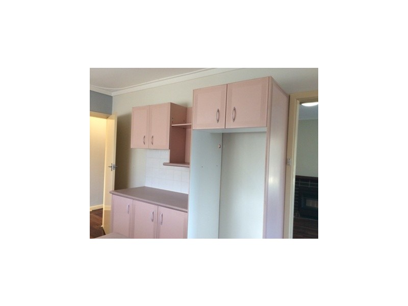 27 Ward Crescent, Kelmscott WA 6111