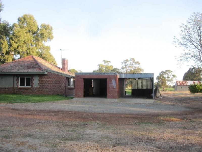 77 Page Road, Keysbrook WA 6126