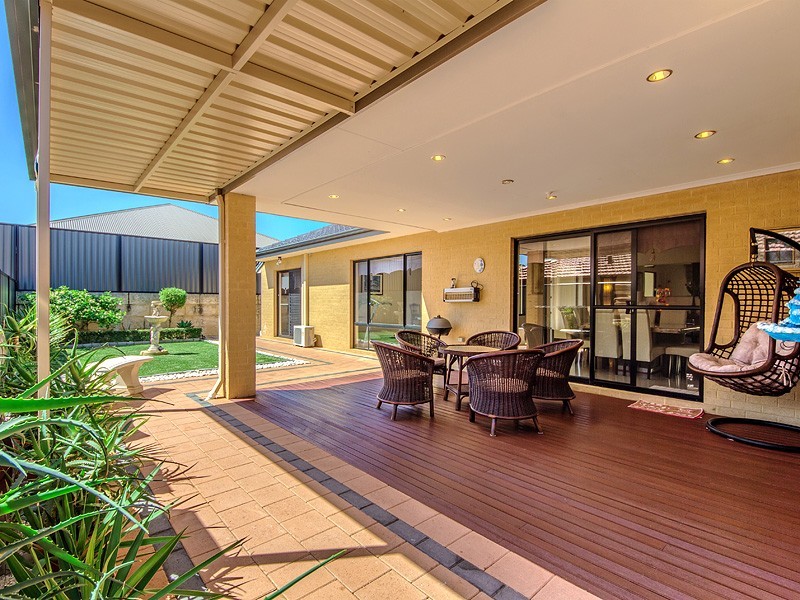 64 Tarradee Circuit, Thornlie WA 6108