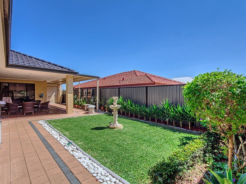 64 Tarradee Circuit, Thornlie WA 6108