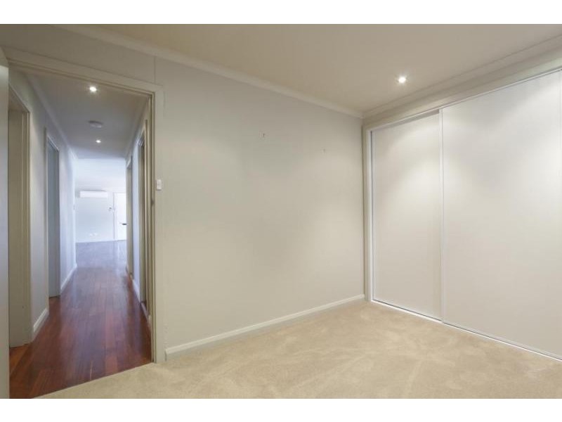 10 Dunmall Drive, Wandering WA 6308