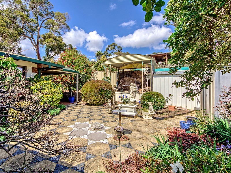 31 Onyx Road, Mount Richon WA 6112