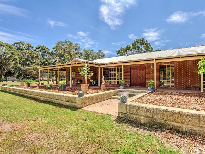 53 Craghill Way, Oakford WA 6121