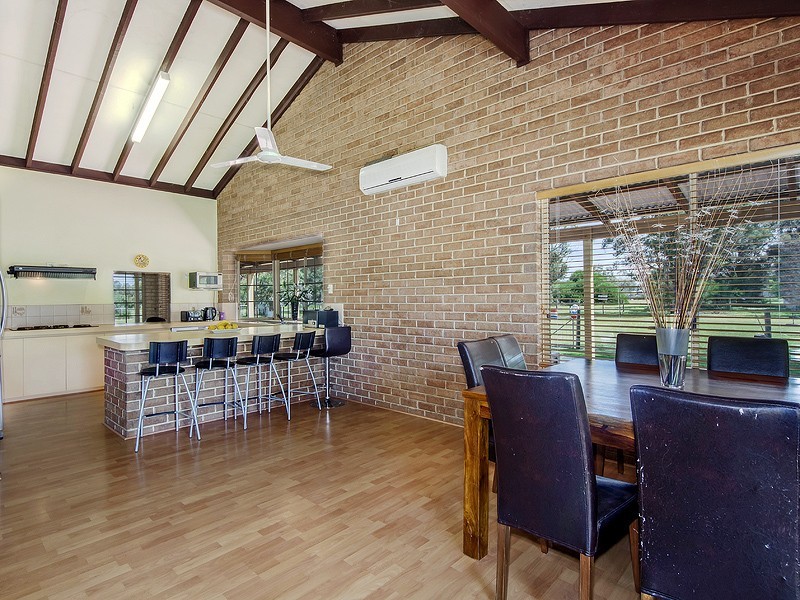 53 Craghill Way, Oakford WA 6121