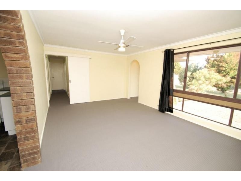 1 Cull Court, Armadale WA 6112