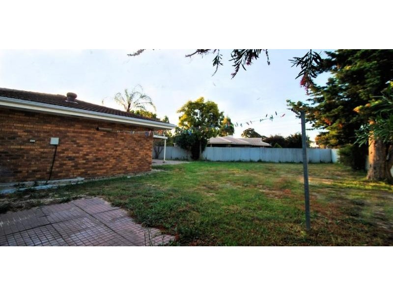 1 Cull Court, Armadale WA 6112
