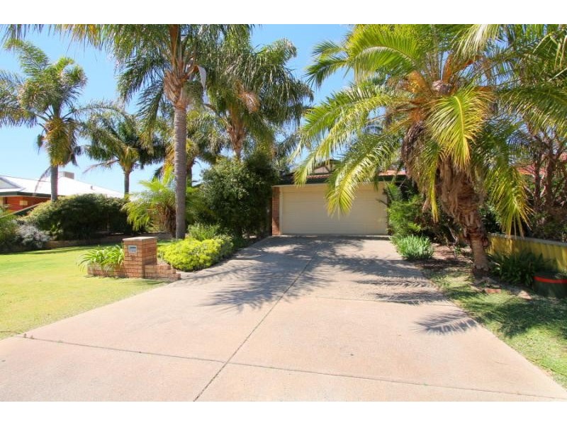 92 Brown Cr, Seville Grove WA 6112