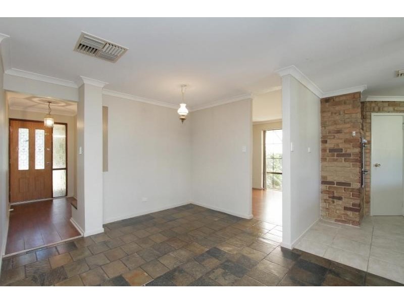 92 Brown Cr, Seville Grove WA 6112