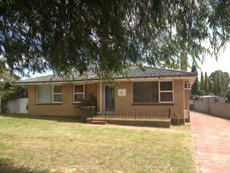28 Waltham Road, Armadale WA 6112