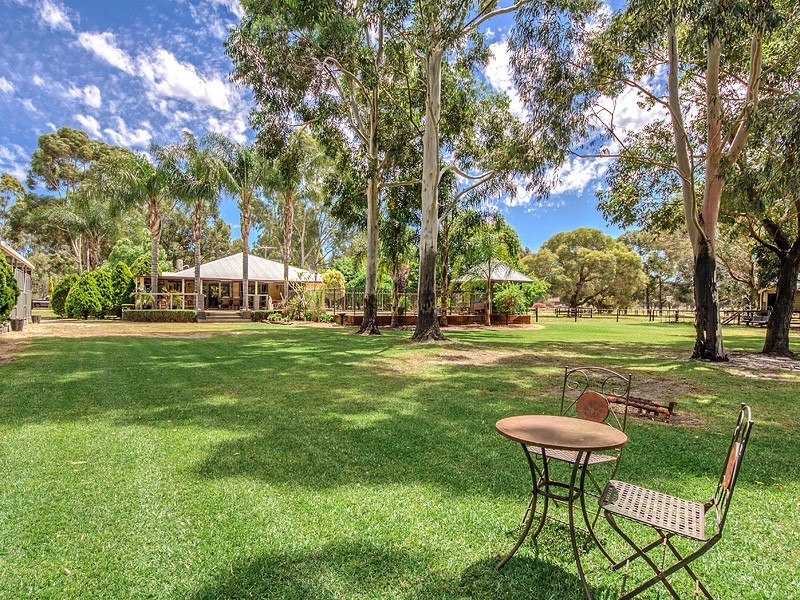 32 Windmill Avenue, Serpentine WA 6125