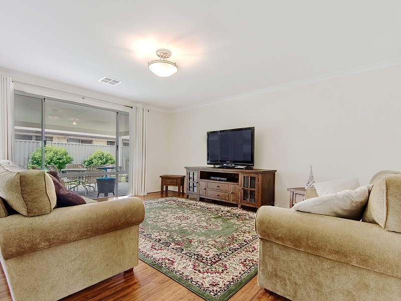 5 Rubery Way, Byford WA 6122