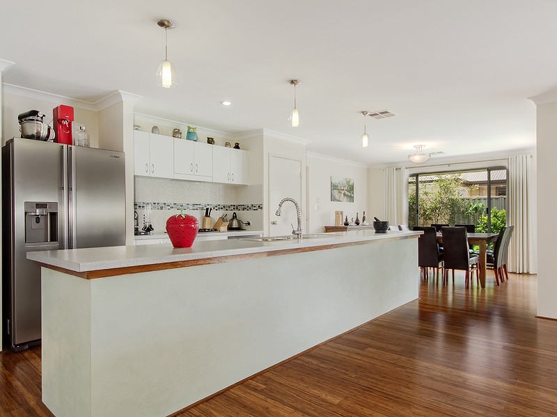 5 Rubery Way, Byford WA 6122