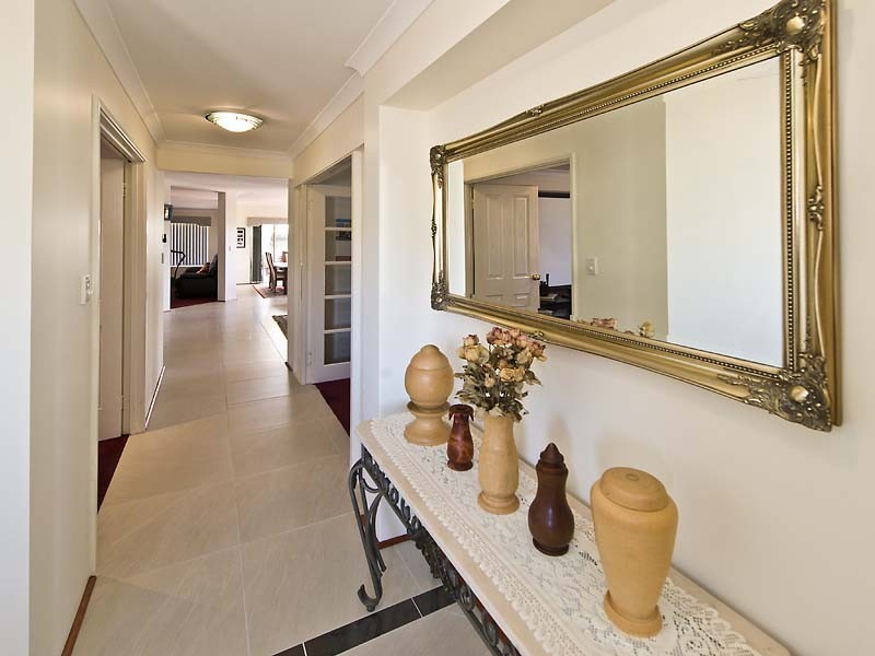 11 Hogan Place, Southern River WA 6110