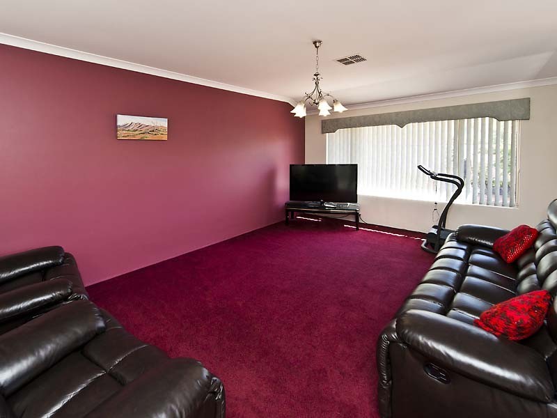 11 Hogan Place, Southern River WA 6110