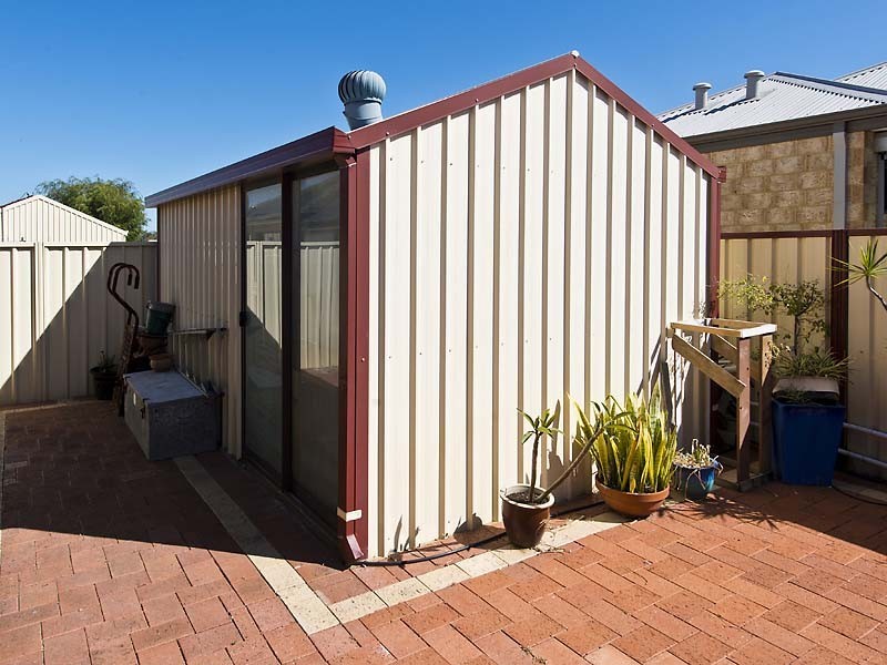 11 Hogan Place, Southern River WA 6110