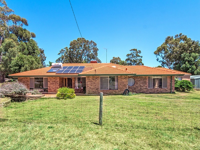 70 Linton Street, Byford WA 6122