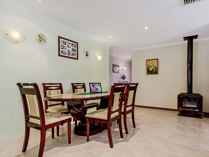 70 Linton Street, Byford WA 6122