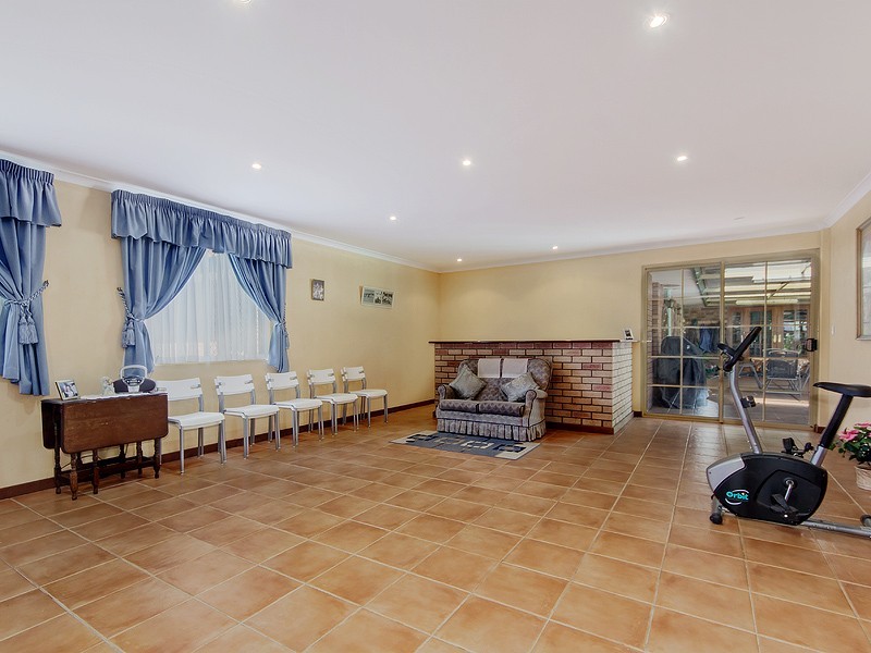 70 Linton Street, Byford WA 6122