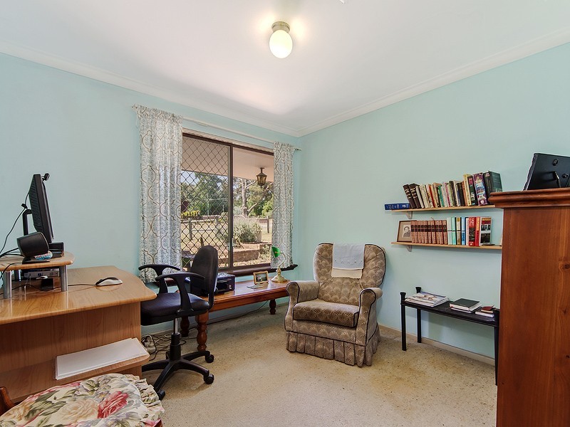 70 Linton Street, Byford WA 6122