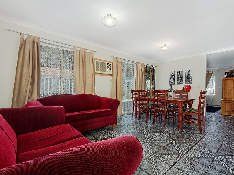 3 Orange Grove, Seville Grove WA 6112