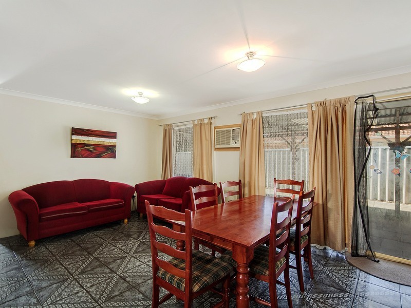 3 Orange Grove, Seville Grove WA 6112