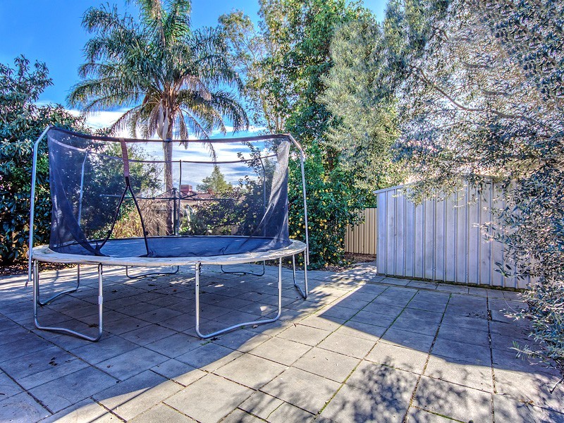 3 Orange Grove, Seville Grove WA 6112