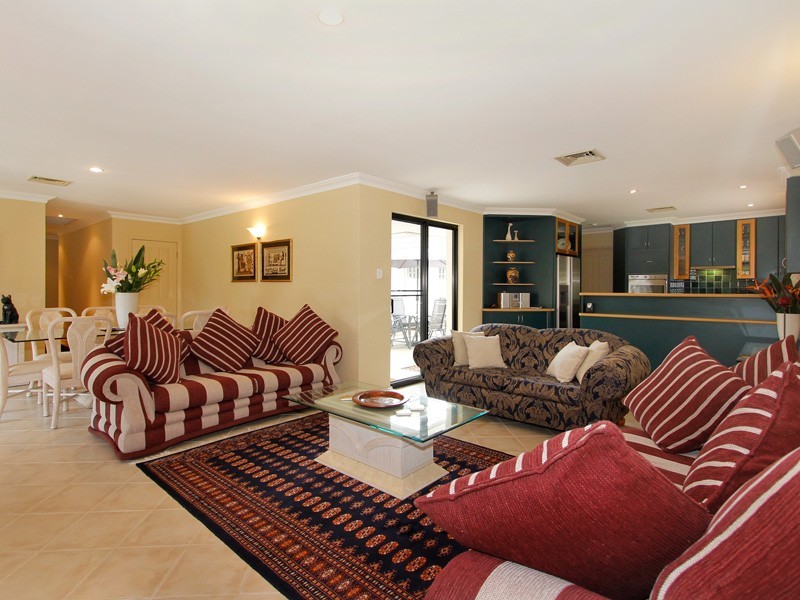 11 Passmore Street, Southern River WA 6110