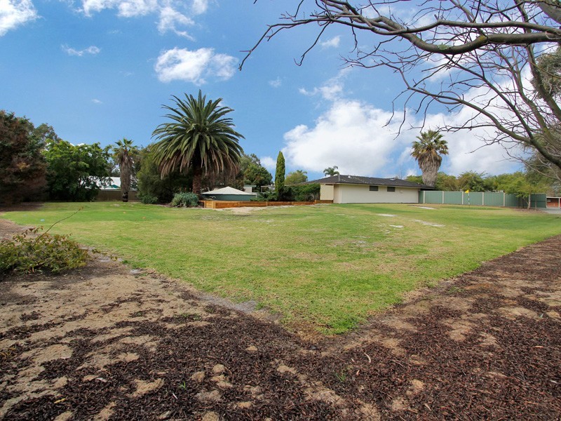 11 Passmore Street, Southern River WA 6110