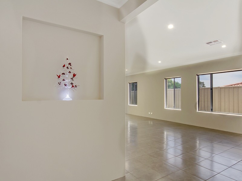 25A North Crescent, Byford WA 6122