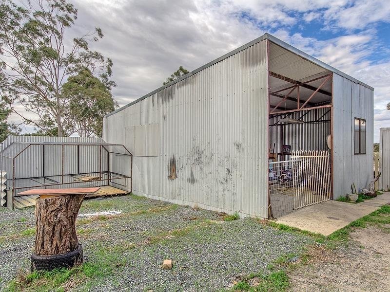 64 Manning Rd, Hopeland WA 6125
