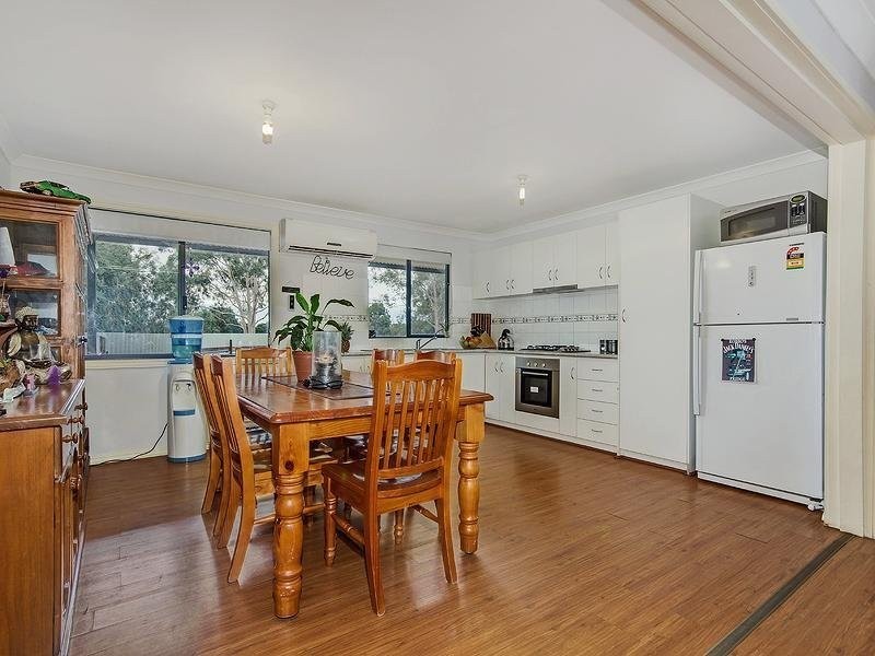 64 Manning Rd, Hopeland WA 6125