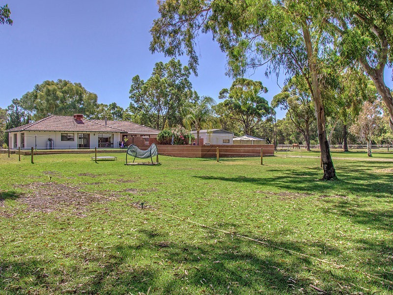 250 Hopkinson Rd, Darling Downs WA 6122