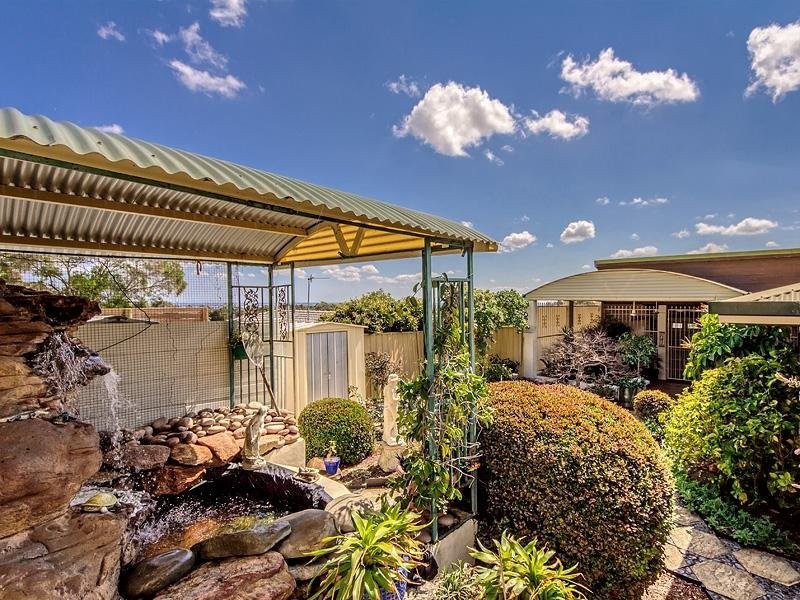 31 Onyx Road, Mount Richon WA 6112