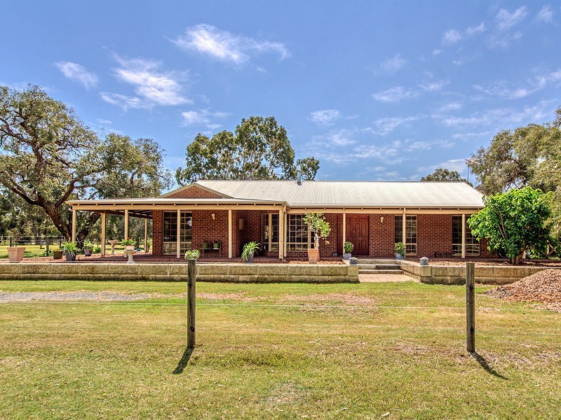53 Craghill Way, Oakford WA 6121