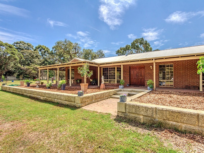 53 Craghill Way, Oakford WA 6121