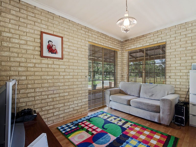 53 Craghill Way, Oakford WA 6121