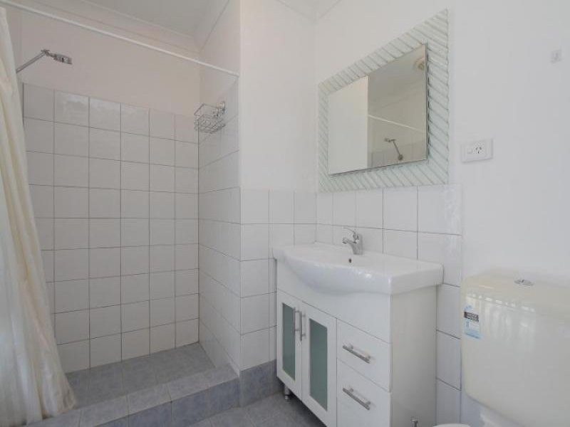 92 Brown Cr, Seville Grove WA 6112